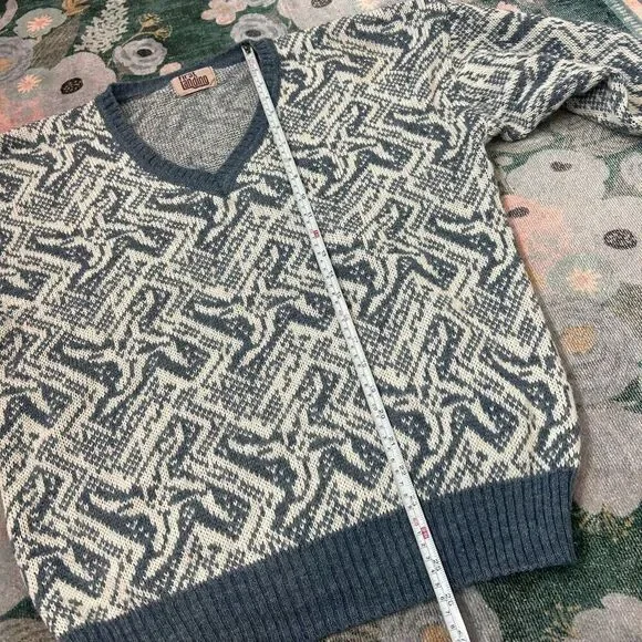 First Landing Sweater Mens Large Blue Abstract Wool V Neck Pullover Knit Vintage - Picture 9 of 12